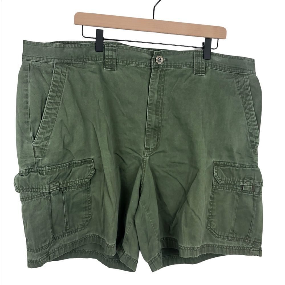 Columbia cargo shorts‎